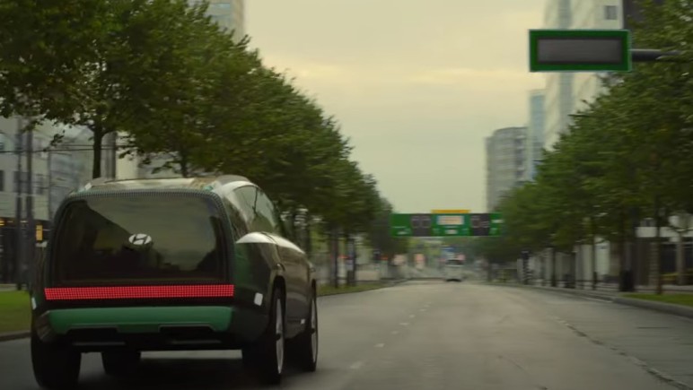 SCREENSHOT HYUNDAI IONIQ 9 BACK VIEW