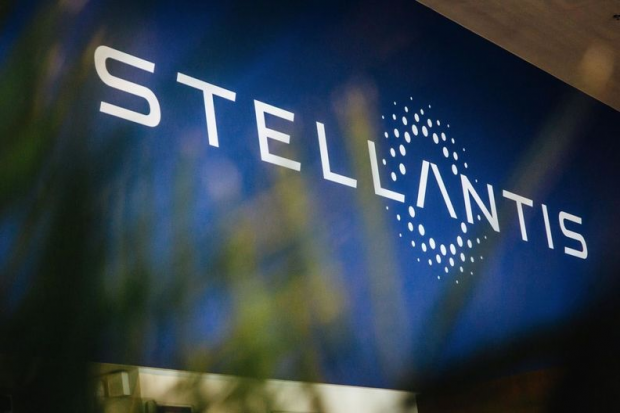 Stellantis' Declining Output Prompt Workers to Plan October Strike