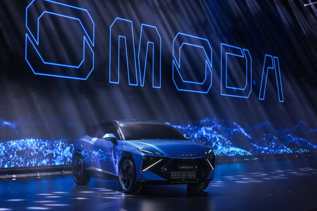 Picture of the new OMODA C3 car at the Shanghai auto show.