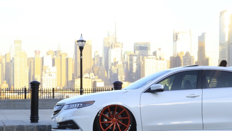WHITE CAR