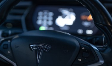 TESLA X LOGO ON STEERING WHEEL