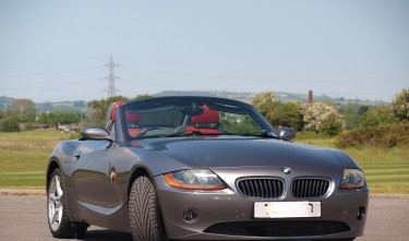 BMW VEHICLE Z4 CAR CONVERTIBLE