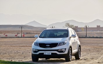 CAR DESERT SAND EGYPT HOT KIA