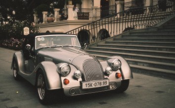 MORGAN ROADSTER CAR