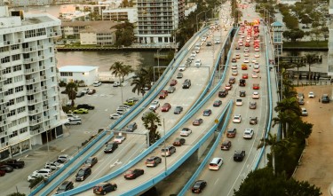 TRAFFIC ON MULTI LANE URBAN ROAD