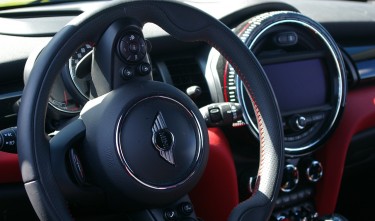 MINI COOPER STEERING WHEEL CAR