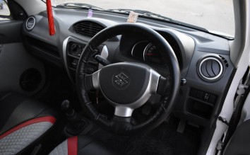 INTERIOR DESIGN OF A CAR SUZUKI