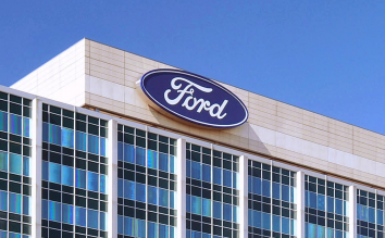 Why Ford Is Getting Rid of the Hands-Free Parallel Parking System in Its Cars