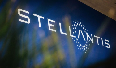 Stellantis' Declining Output Prompt Workers to Plan October Strike