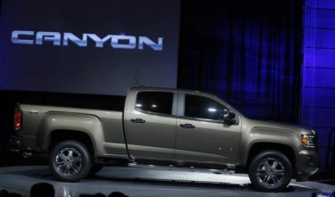 GM's recall of mid-sized pickups affects 2,432 vehicles in U.S., Canada