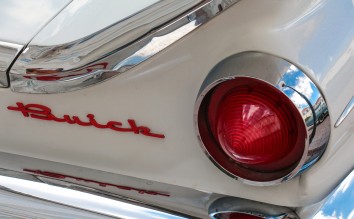 BUICK ANTIQUE CAR DETAIL TAILLIGHT 