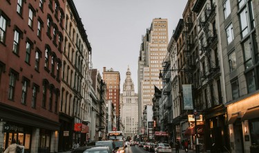 CARS, CITY STREET IN NEW YORK