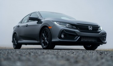 A HONDA CIVIC 